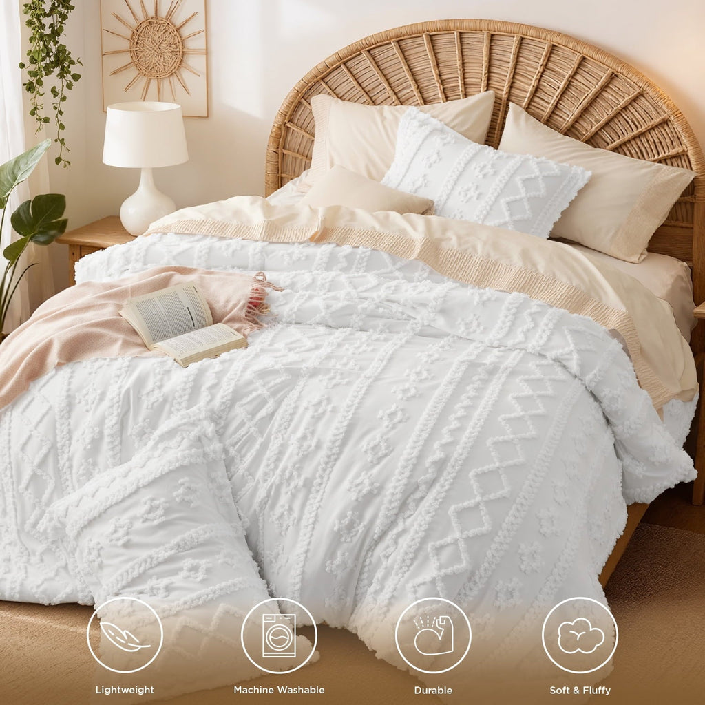 Luxurious Quilted Tufted Boho Comforter Set, 2 Pieces Farmhouse Shabby Chic Embroidery Bed Set, Soft Jacquard Comforter for All Seasons... - All-Season Down Alternative Comforter Insert Detail