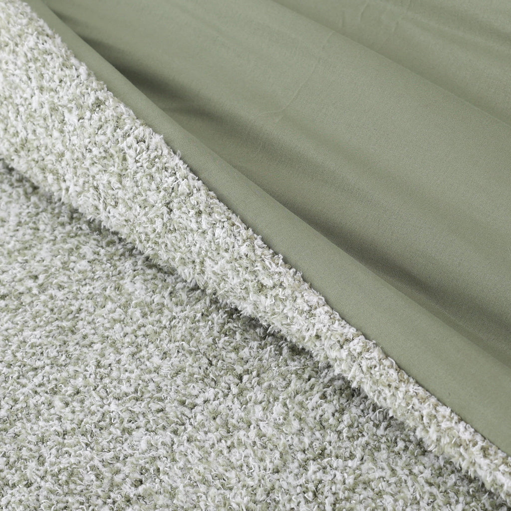 All-Season King, Comforter Set with Shams - Soft and Cozy, Green - Hypoallergenic Ultra-Fluffy Quilt for Winter Detail