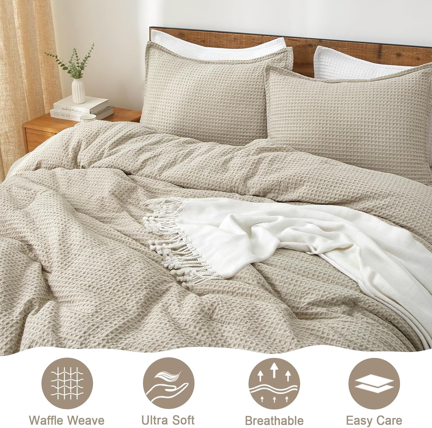 Luxurious Quilted 3-Piece Waffle Weave Comforter Set Queen Size, Lightweight Comfy Bedding Set for All Season, Ultra Soft Textured 1 Co... - All-Season Down Alternative Comforter Insert Detail
