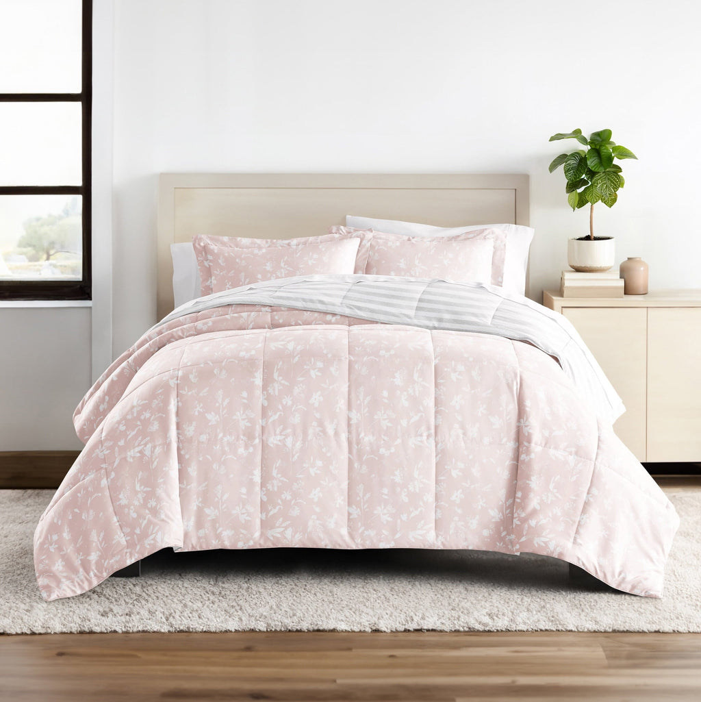 Hypoallergenic Cloud All Season Ultra Soft Comforter Set Lightweight Bedding in Pressed Flowers for Full/Queen Size - Hypoallergenic Ultra-Fluffy Quilt for Winter Detail