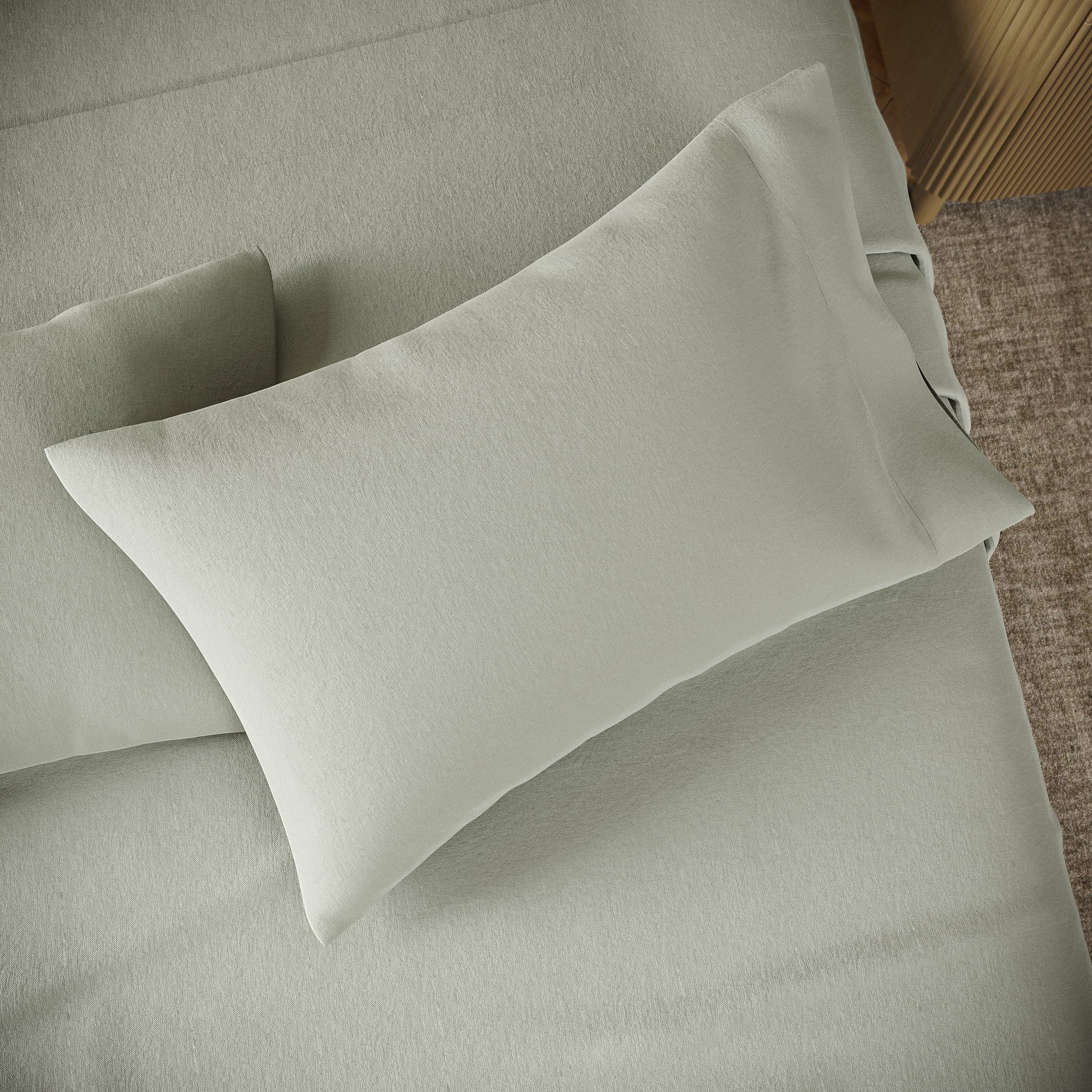Ultra-Soft Solid 4-Piece 100% Cotton Washed Percale Sage Green Sheet Set, Full - Breathable Egyptian Cotton Flat & Fitted Sheets Detail