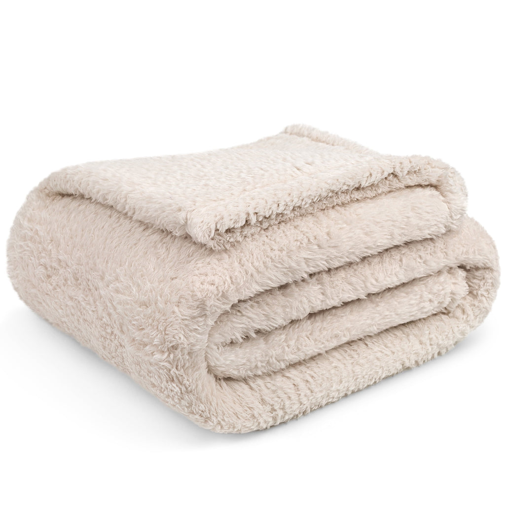 Reversible Sherpa Sherpa Throw Blanket For Couch Sofa, Cream Beige Fluffy Warm Plush Blanket for Bed, Cozy Super Soft Lightweight Throw... - Super Soft Reversible Sherpa Flannel Blanket Detail