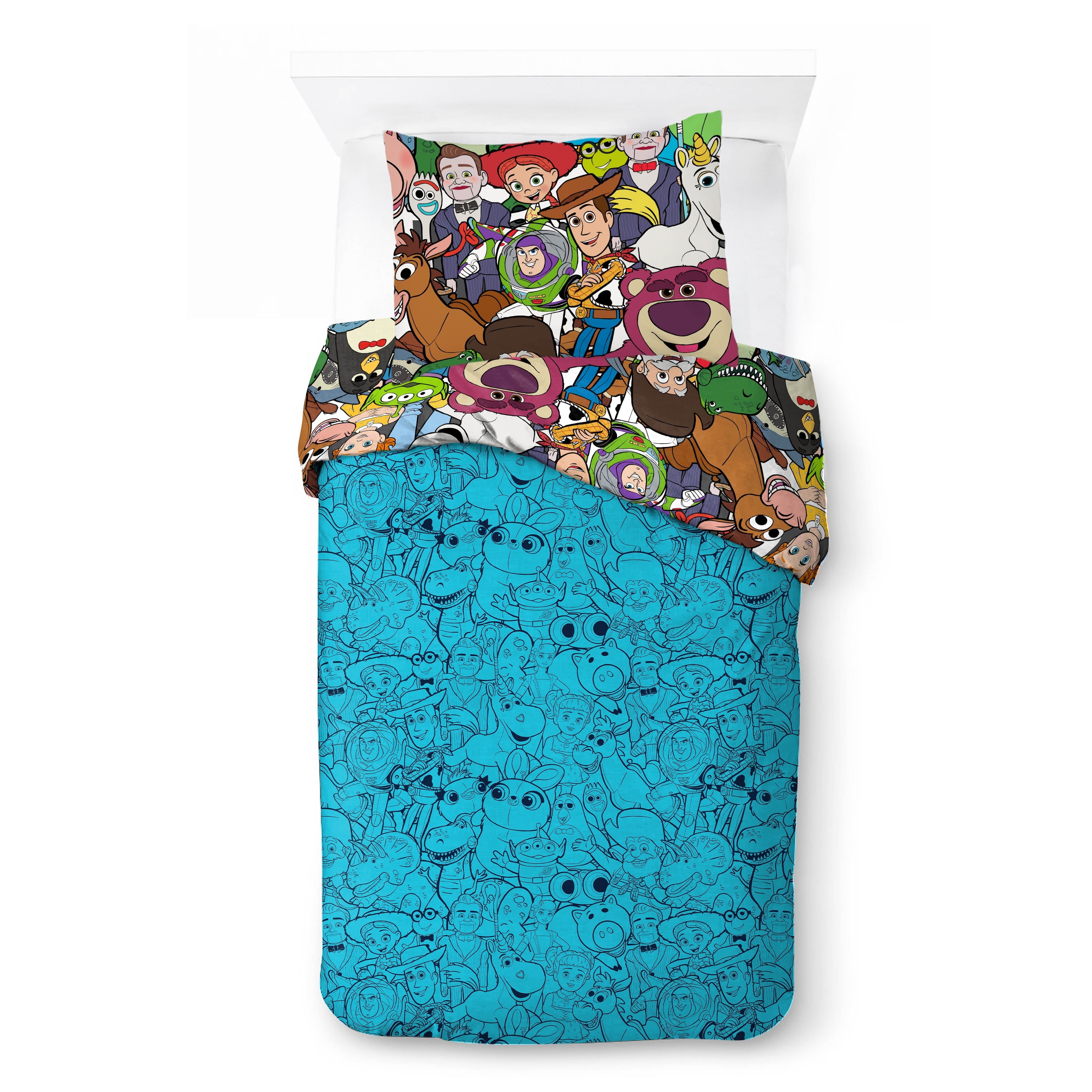 Hypoallergenic Cloud You've Got a Friend Reversible Comforter and Pillowcase Set, Twin/Full, Kids Bedding - Luxurious Quilted Duvet Cover Set Detail