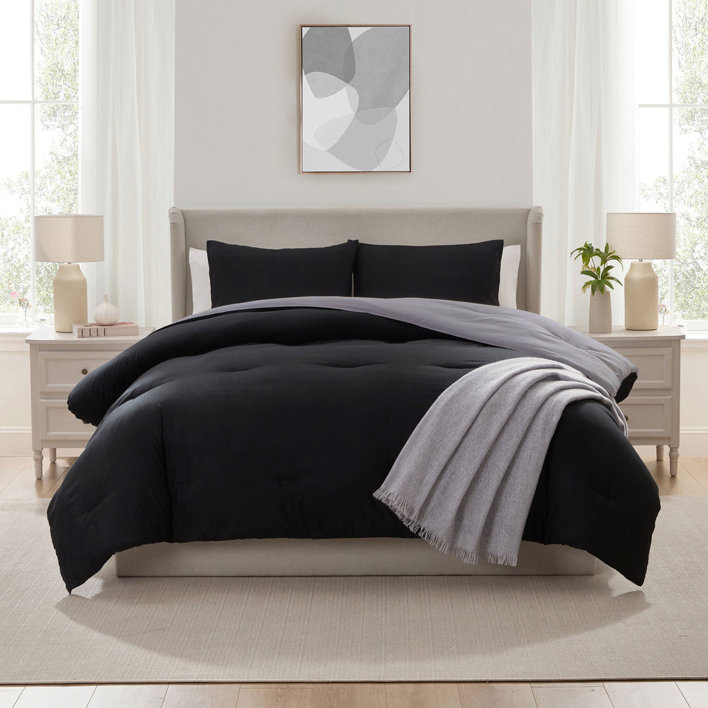 Luxurious Quilted Comforter Sets, All Season Lightweight Reversible Queen Comforter Set, 3-Pc Bedding Sets, Black/Charcoal gray - Cloud-Like Soft Lightweight Bed Comforter Detail