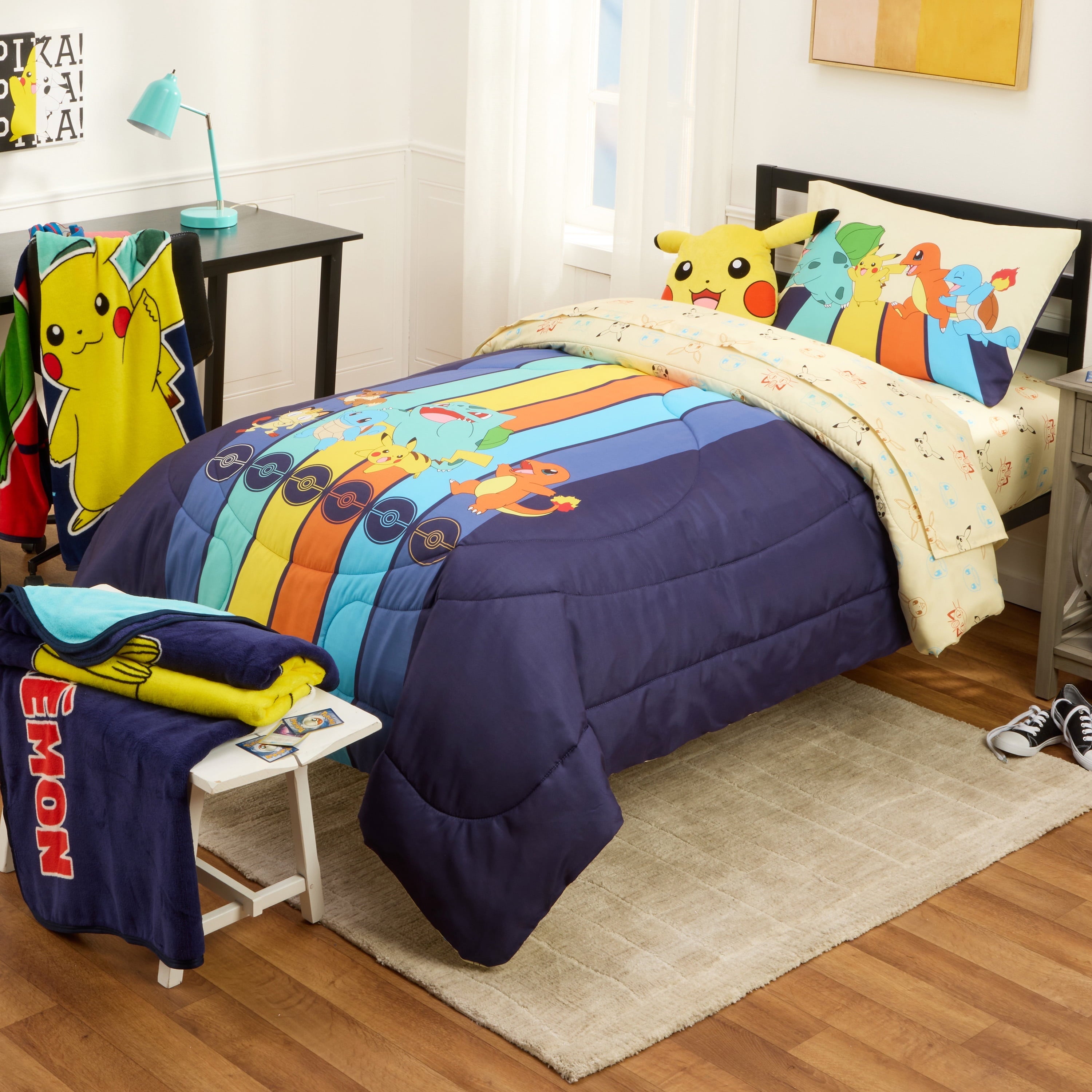 Super Soft Flannel Kids Print Fleece Throw Blanket, 46 x 60 - Super Soft Reversible Sherpa Flannel Blanket Detail
