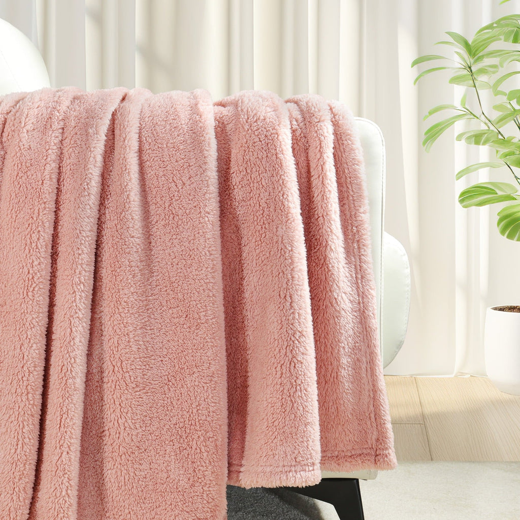 Cozy Fleece Soft Fleece Throw Blanket for Couch, Super Soft Velvet Plush Bed Blanket, 50x60 Inches, Pink - Super Soft Reversible Sherpa Flannel Blanket Detail