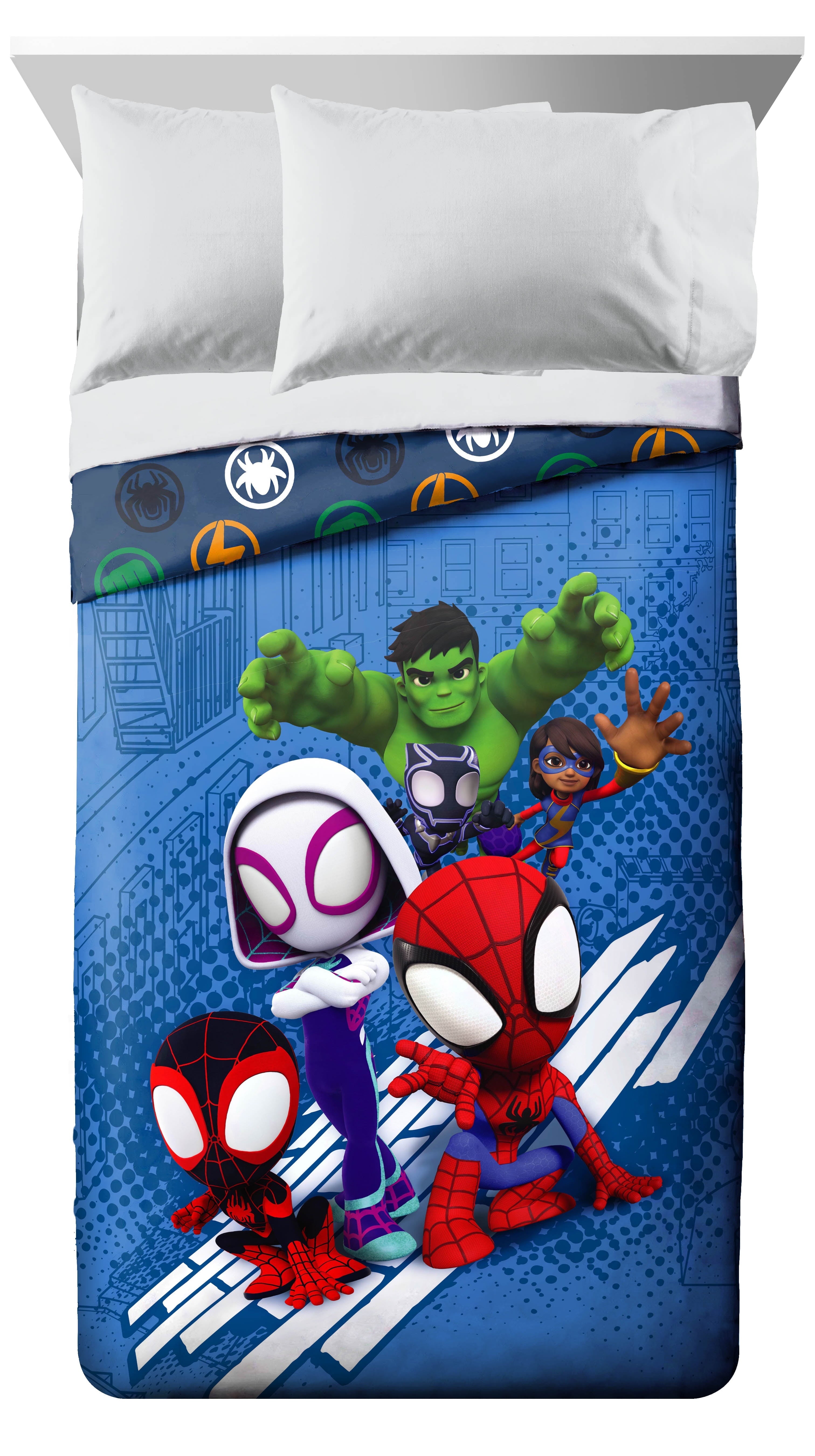 Fluffy Down Alternative Spidey Amazing Friends Kids 2-Piece Twin/Full Reversible Comforter Set, Microfiber, Red - Cloud-Like Soft Lightweight Bed Comforter Detail