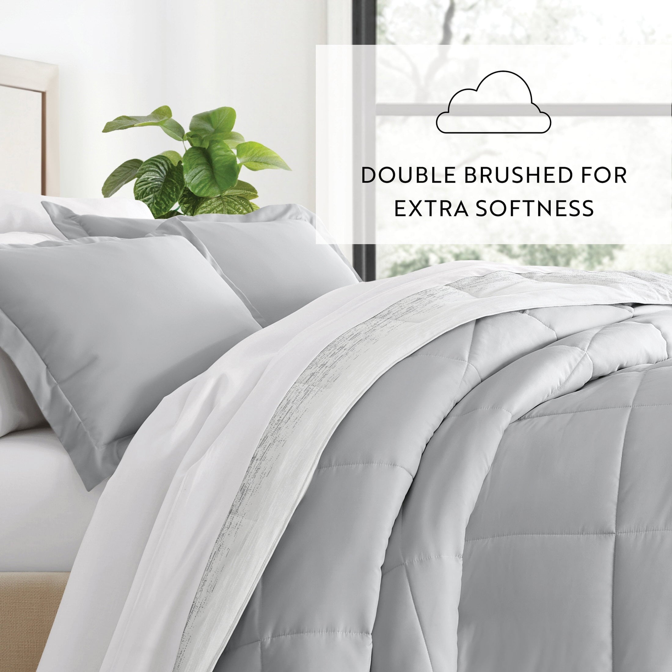Fluffy Down Alternative All Season Ultra Soft Comforter Set Lightweight Bedding in Gray/Black Ombre for Full/Queen Size - Luxurious Quilted Duvet Cover Set Detail
